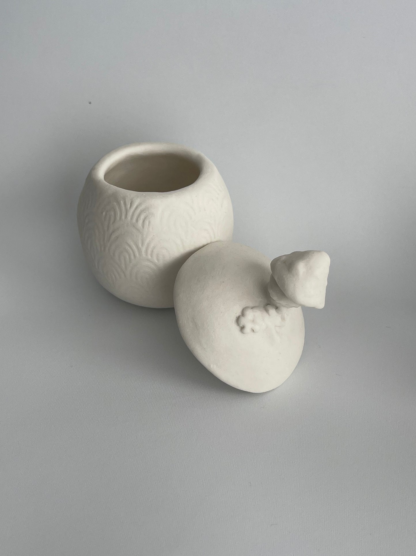 Sat 16th Aug 1-3pm - “Treasure Keepers” – Create Your Own Lidded Porcelain Box with Sandra Noa