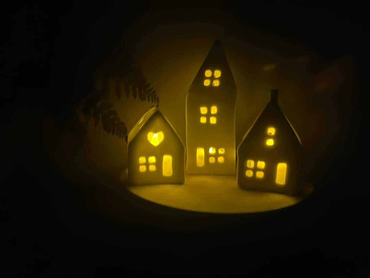Sat 13th Sept 1-3pm - Handbuild Your Own Miniature House in Porcelain