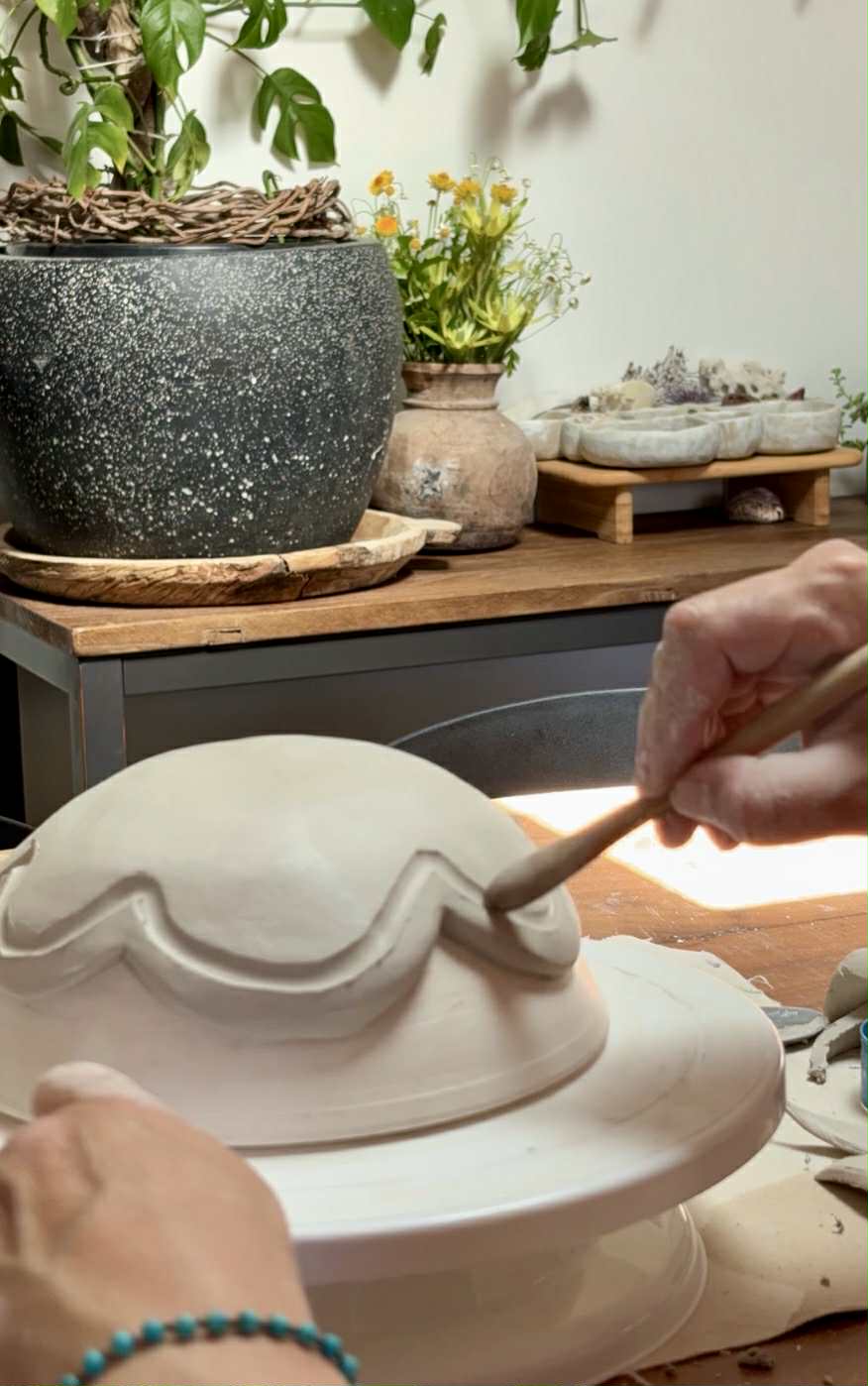 Tuesday 25th Nov 10am-12noon- Hand built bowls Pottery Workshop.