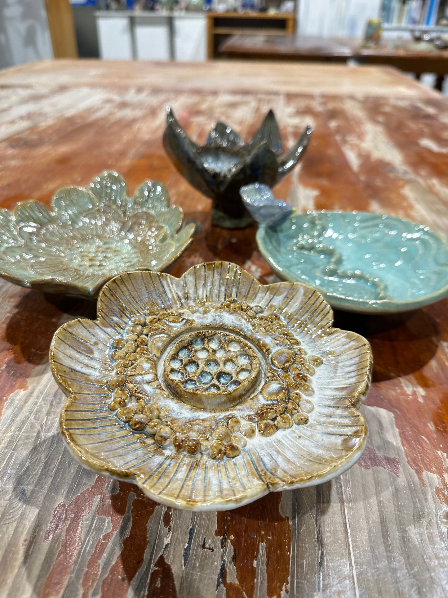 Tuesday 25th Nov 10am-12noon- Hand built bowls Pottery Workshop.