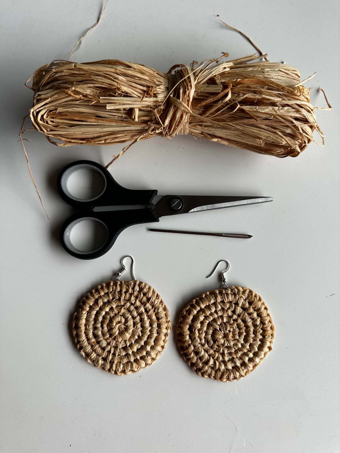 Sun 7th Dec 10am -12noon Raffia Earring Weaving Workshop with Maryann Talia Pau