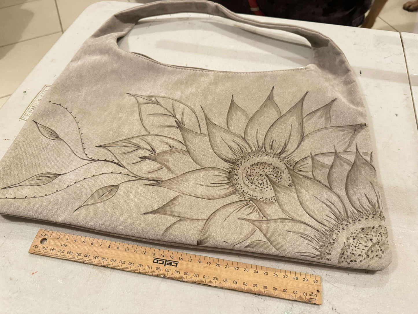 Sat 28th Feb 9 - 11:30am Burnt Brims HAT OR BAG Burning Workshop