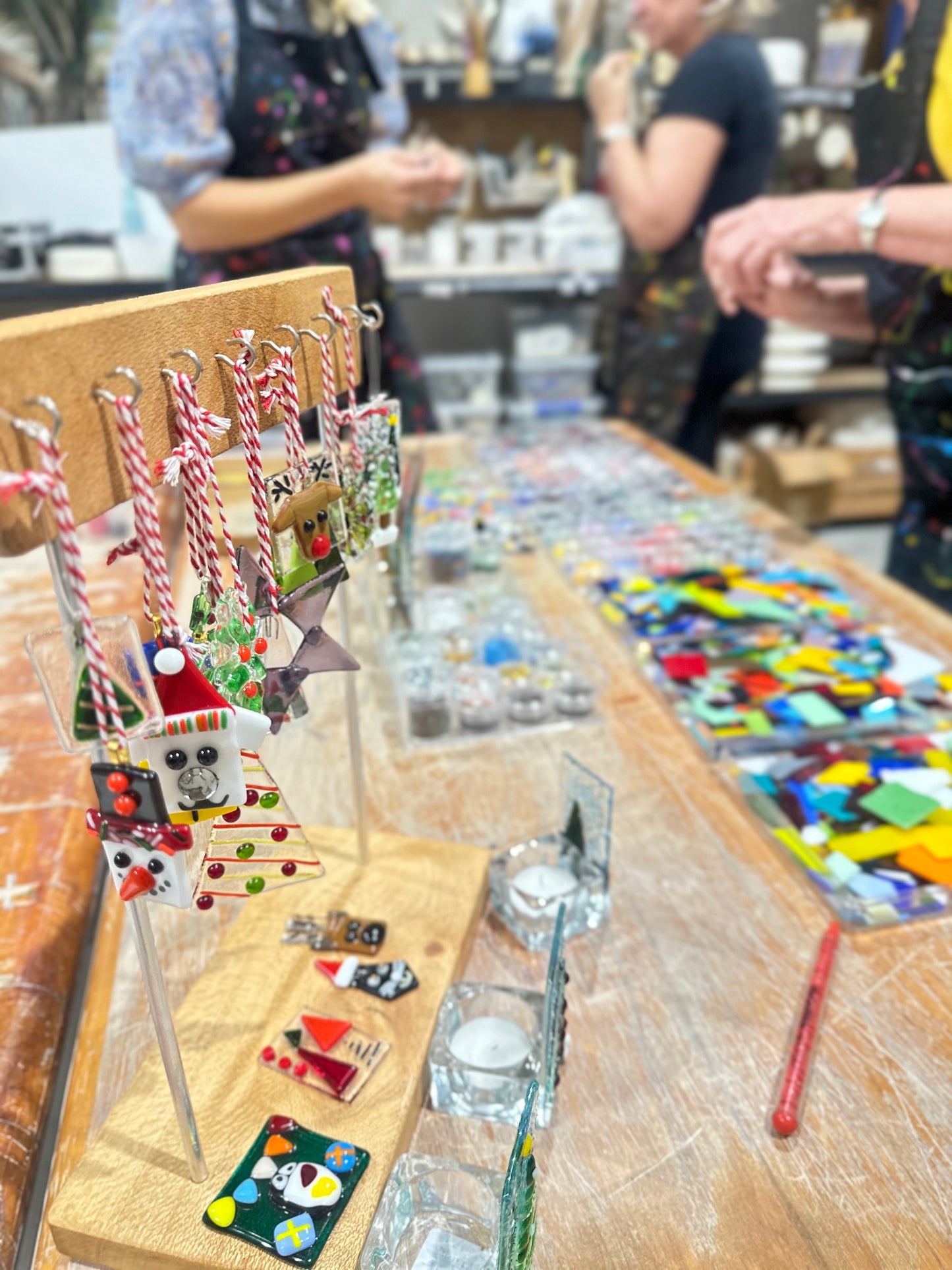 Sat 29th Nov 10am-12noon - HOT GLASS ART! Festive Fused Glass Christmas Decorations Workshop