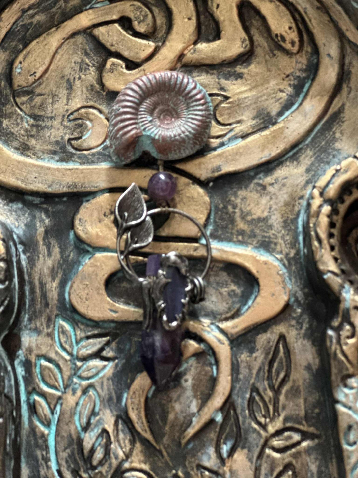 🔮 Crystal Talisman – Ammonite, Amethyst & Cat’s Eye