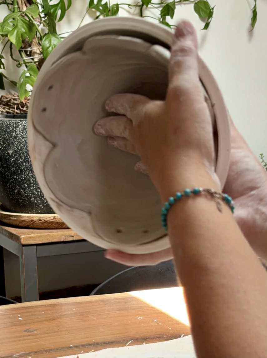 Tuesday 25th Nov 10am-12noon- Hand built bowls Pottery Workshop.