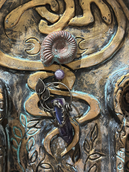 🔮 Crystal Talisman – Ammonite, Amethyst & Cat’s Eye