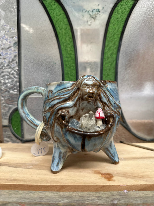 Cauldron Crystal Cup – Goddess with Quartz, Celestite &amp; Toadstool