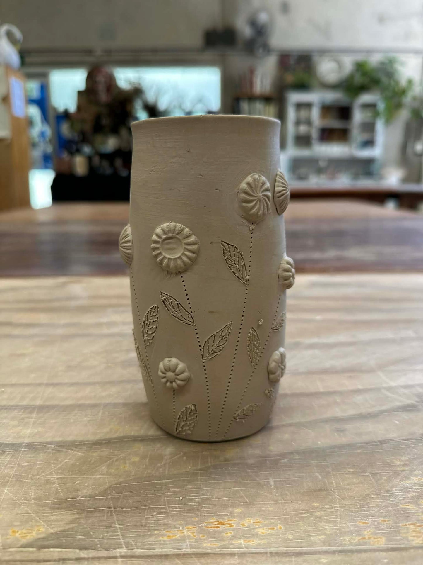 Tuesday 3rd Feb 10am - 12  - Floral Vase Surface Decoration Workshop