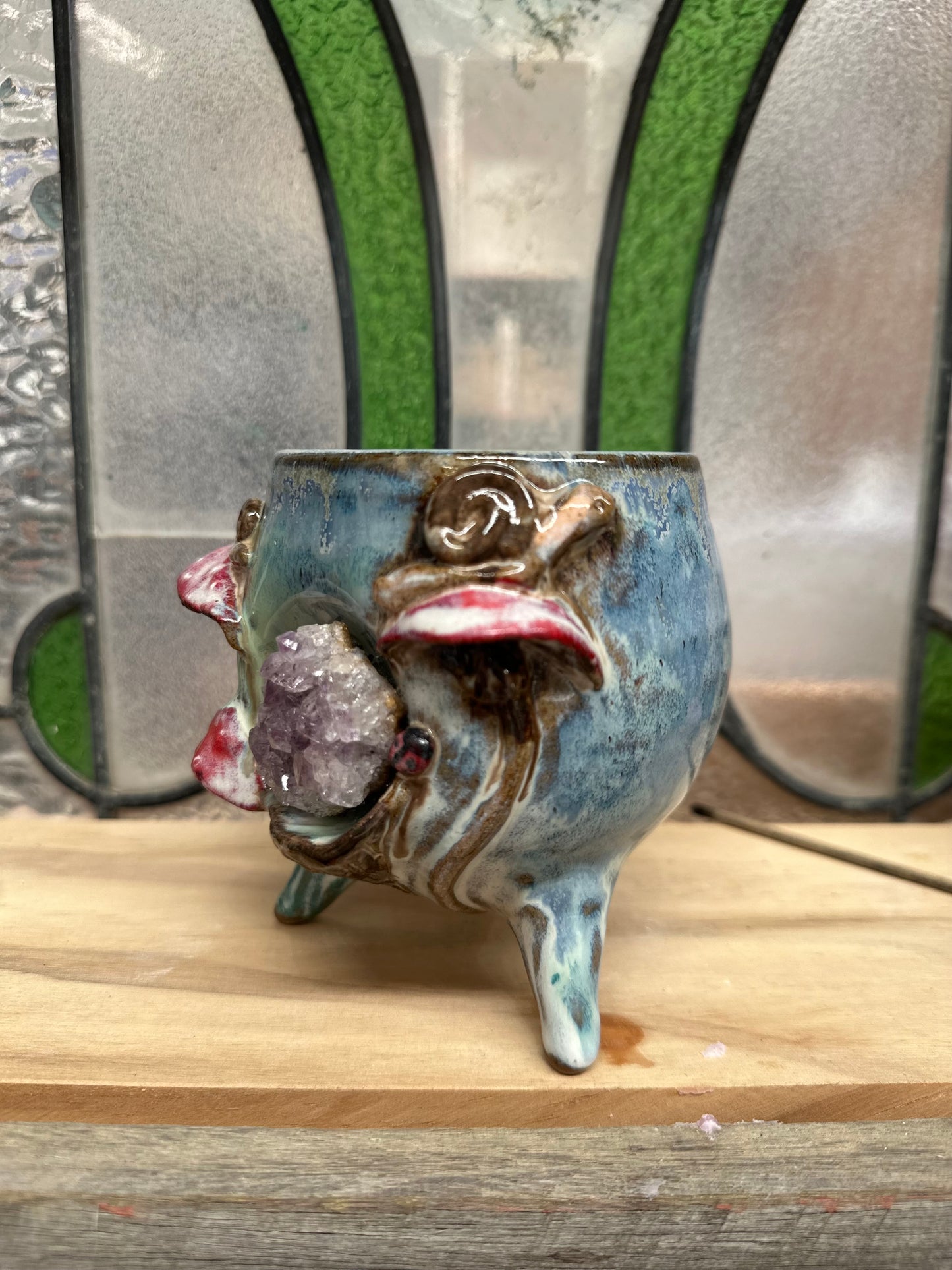 Cauldron Crystal Cup – Amethyst Cluster