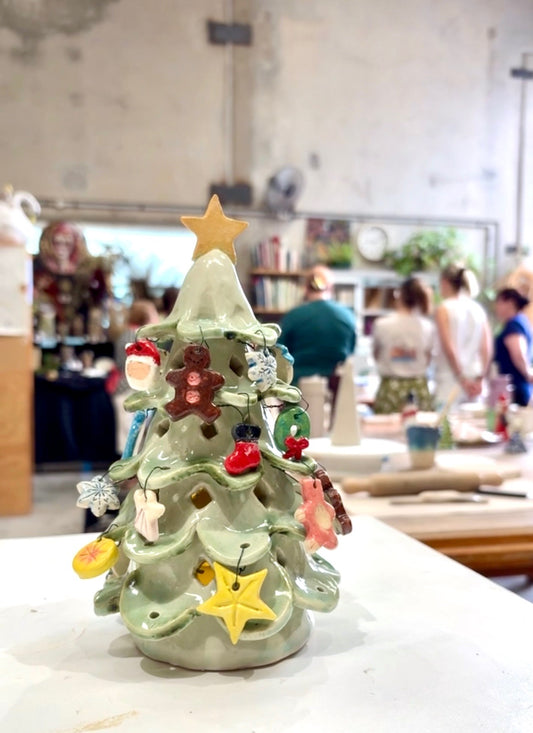 Sunday 22nd November 9am - 1pm - Christmas Cone Creations