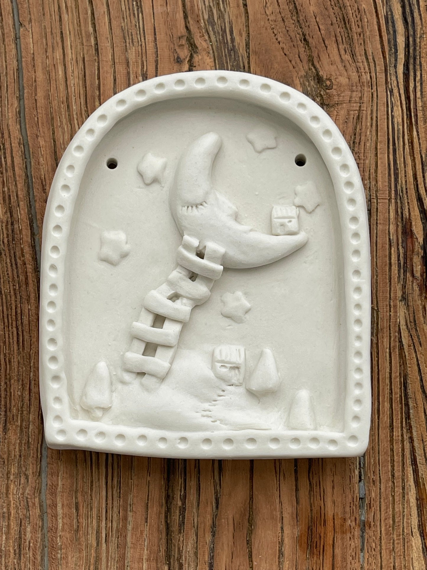 Sat 16th Aug 10am - 12 noon - “Dream Worlds in Porcelain Clay” – Sculpt Your Own Picture Box with Sandra Noa