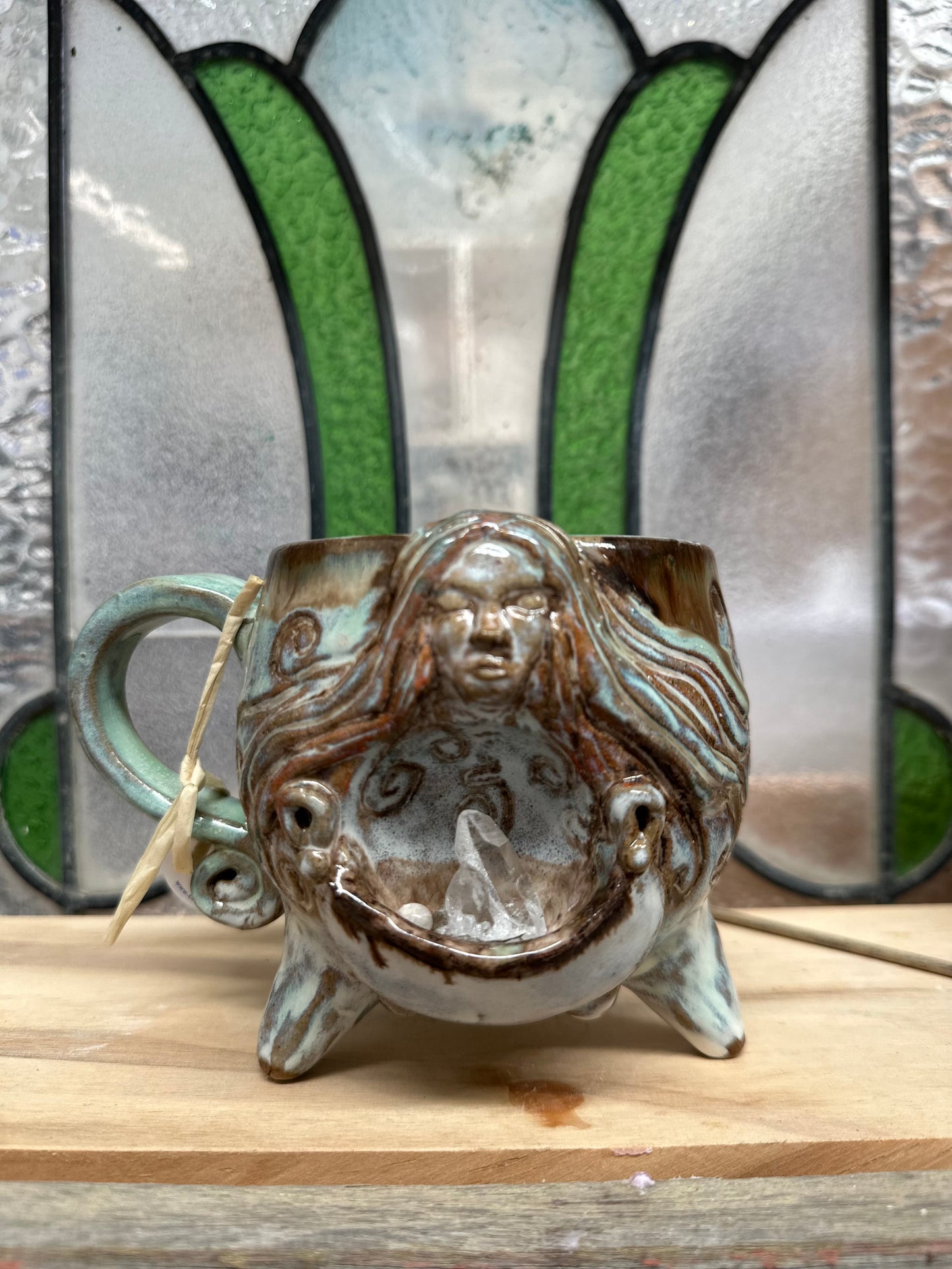 Cauldron Crystal Cup – Goddess with Quartz Point