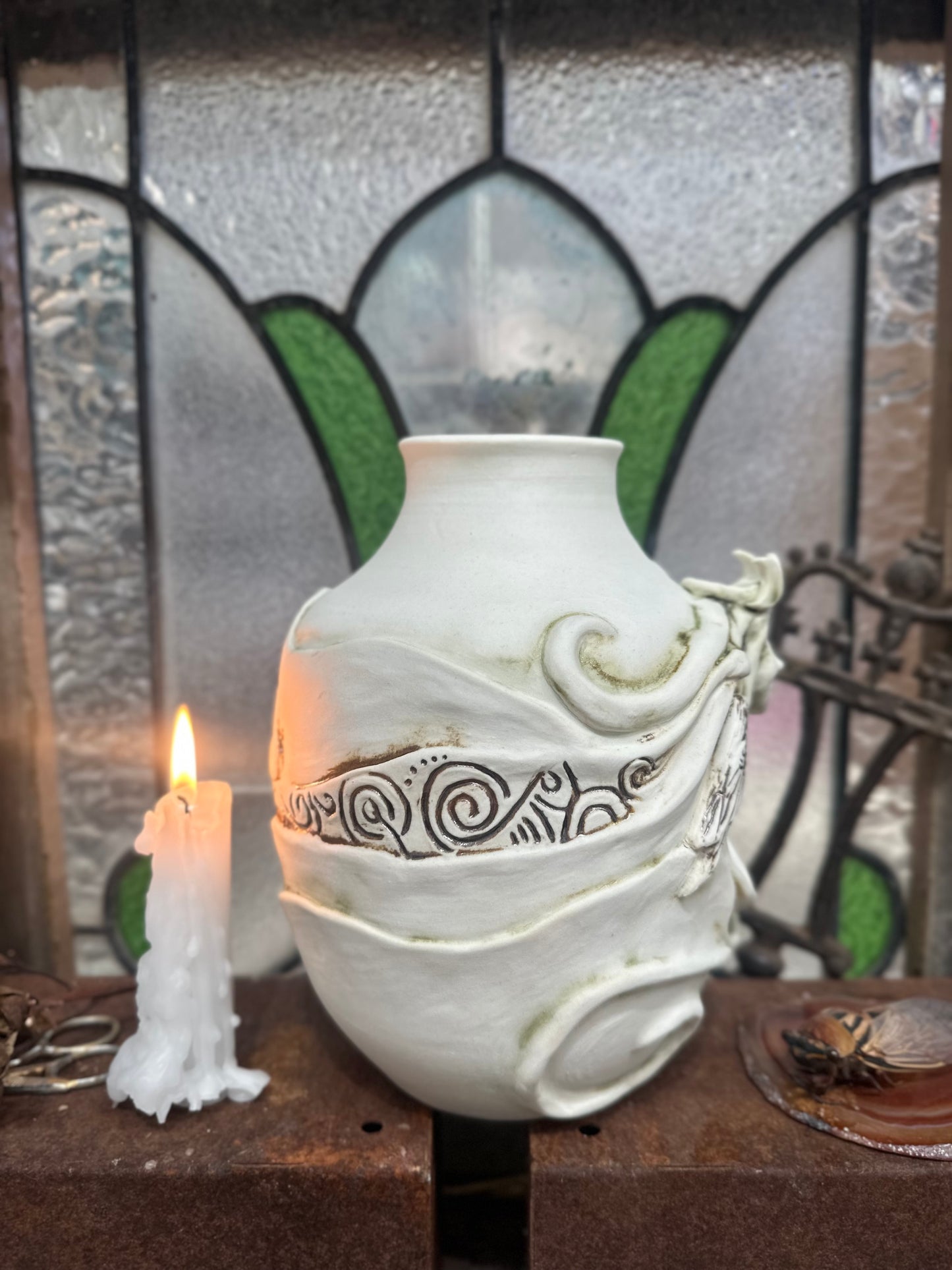 🌕 Wild Woman of the Stone Circle - Porcelain Vase