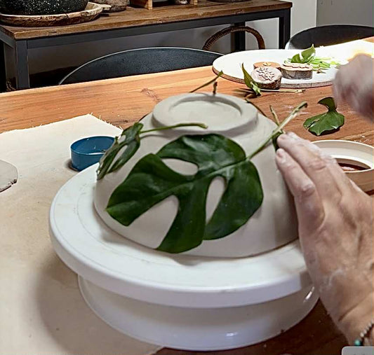 Tuesday 25th Nov 10am-12noon- Hand built bowls Pottery Workshop.