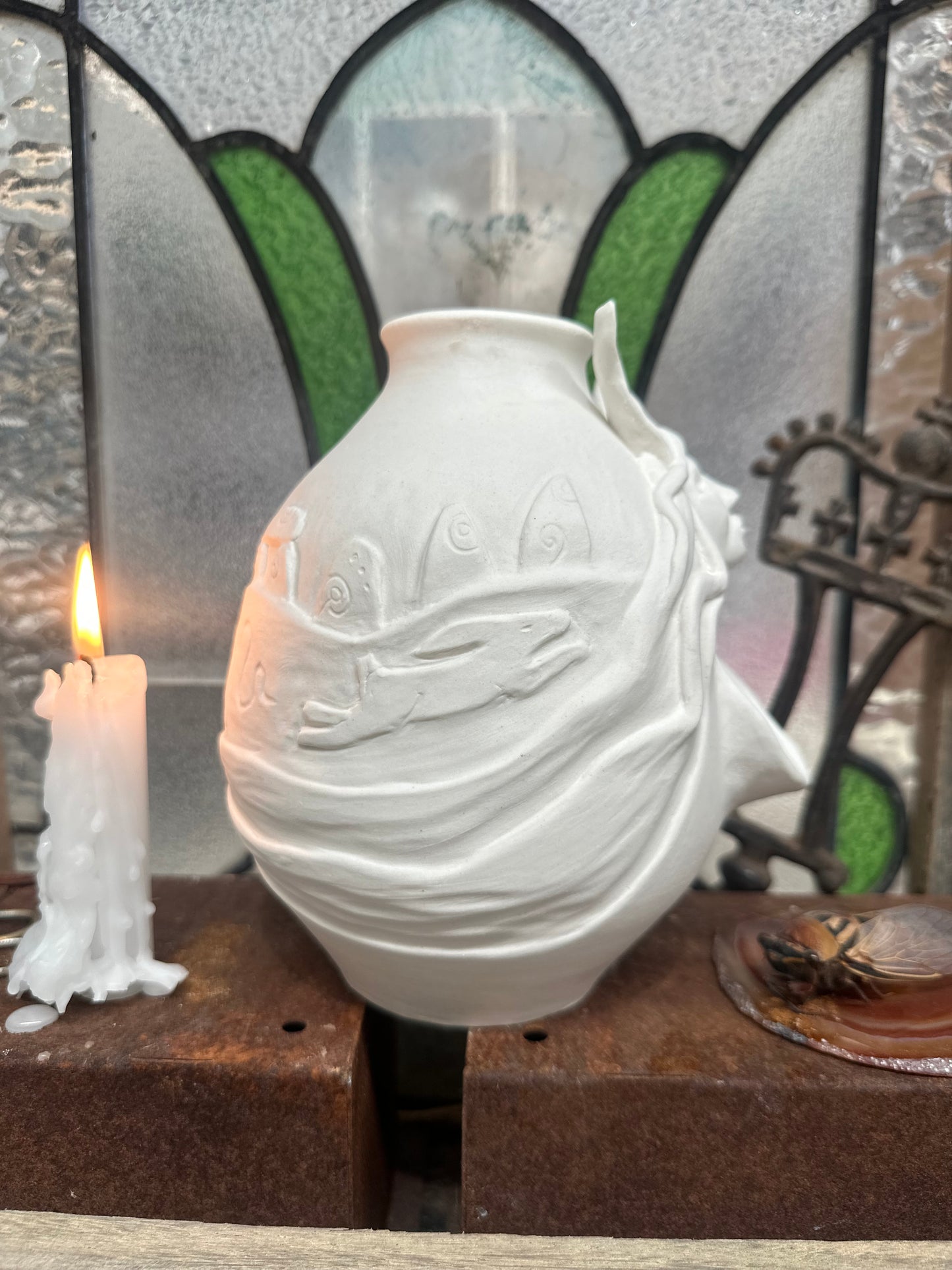 🌕 Hare Goddess of the Standing Stones - Porcelain Vase