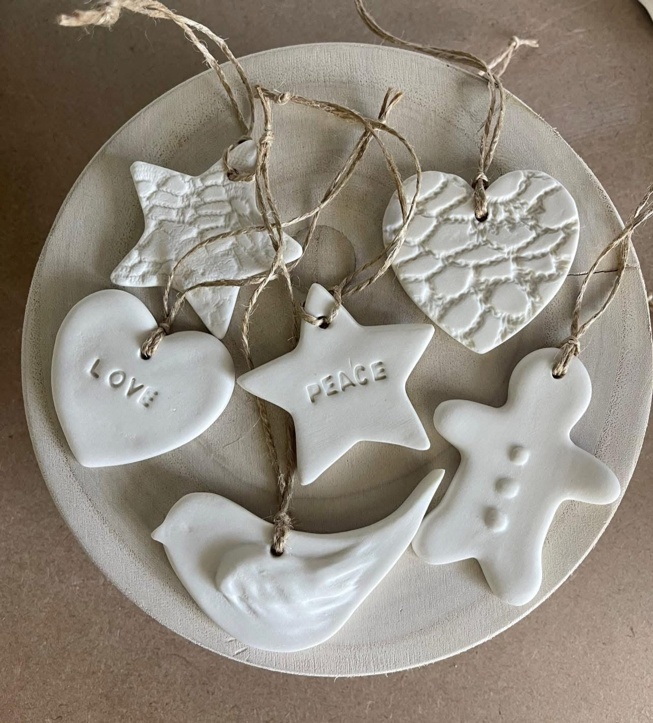 Sun 12th Oct 1-3pm - Xmas Decorations in Porcelain