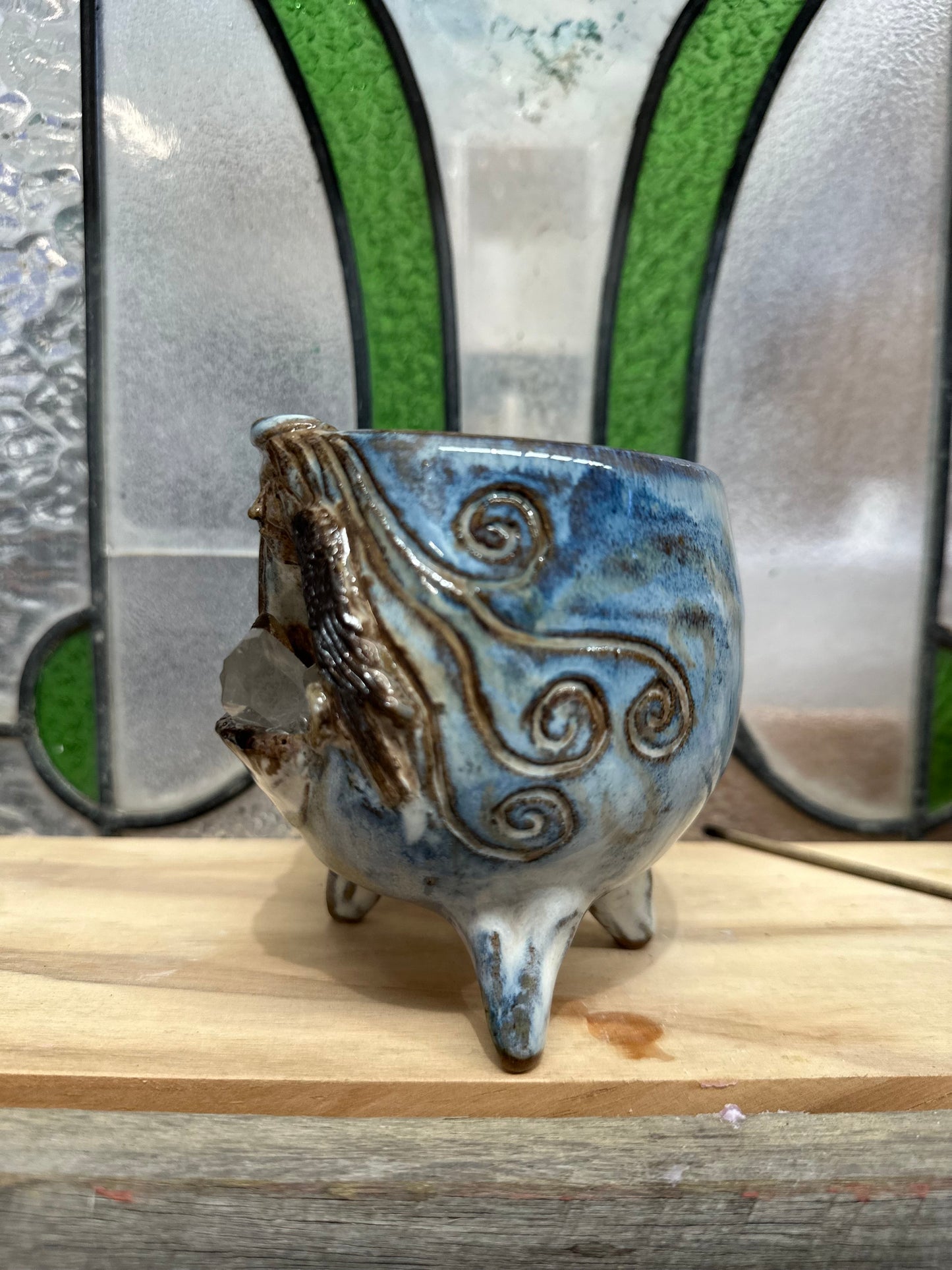 Cauldron Crystal Cup – Raven Goddess with Quartz Point