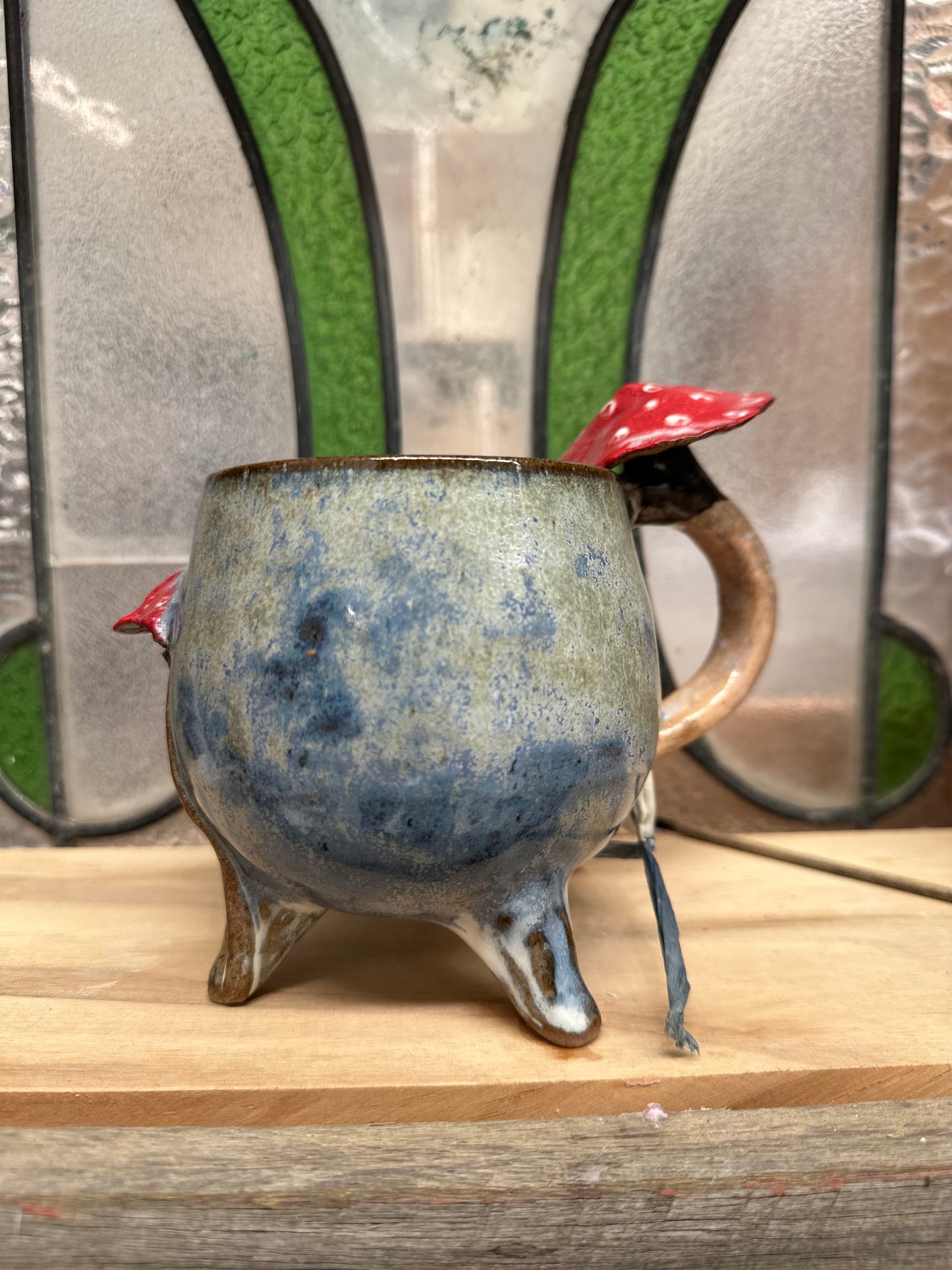 Cauldron Crystal Cup – Quartz Points