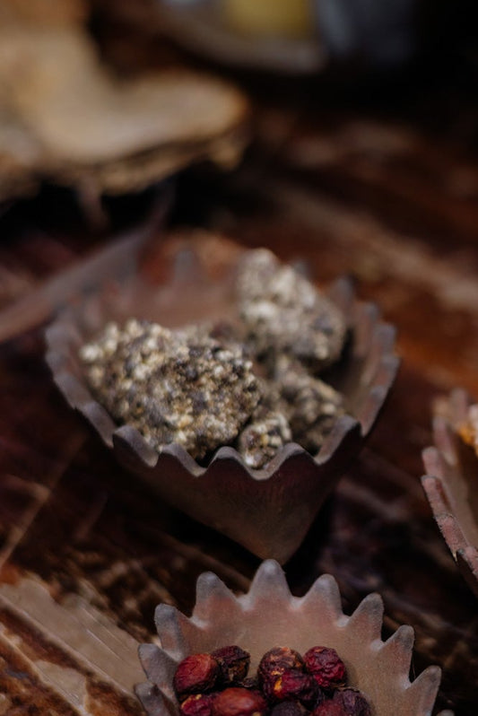 Hearth Keeper Sacred Resin – Benzoin