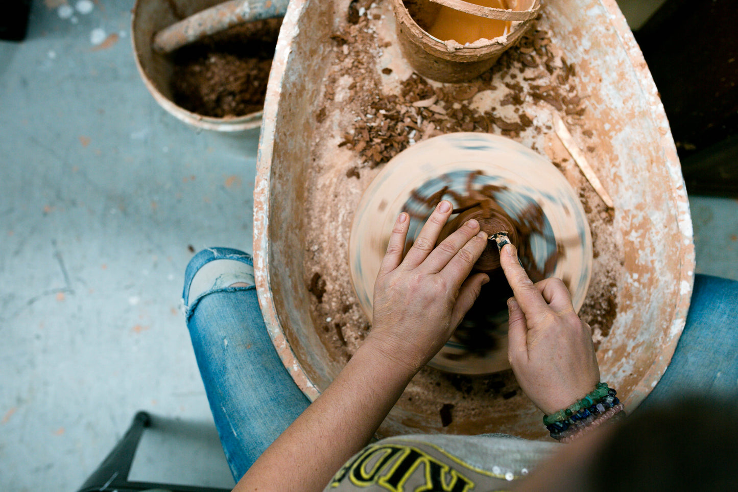 Friday 30th May 3-5.30pm - Beginners Pottery Wheel Throwing with Roxanne - 6 Week Course