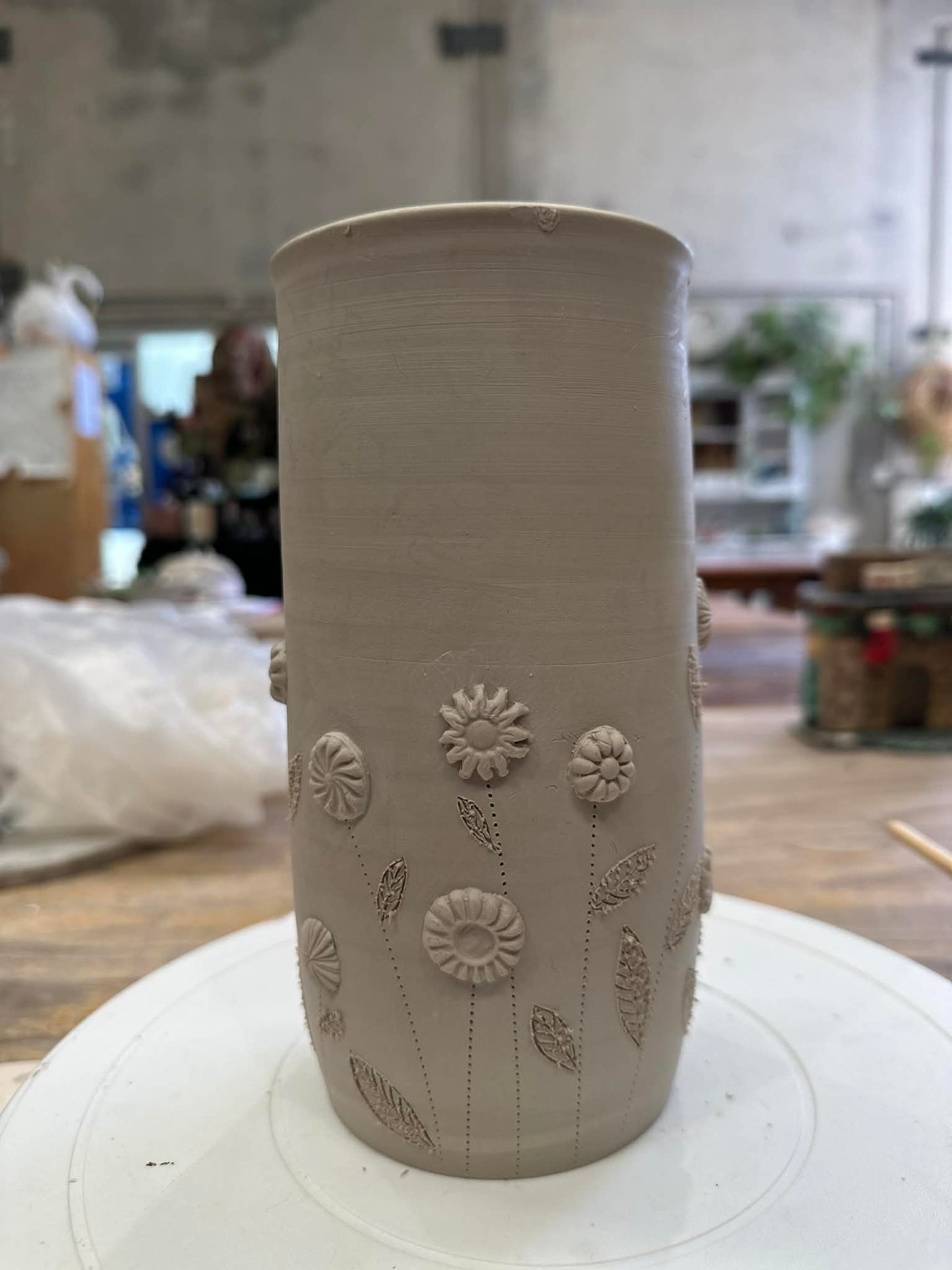 Tuesday 3rd Feb 10am - 12  - Floral Vase Surface Decoration Workshop