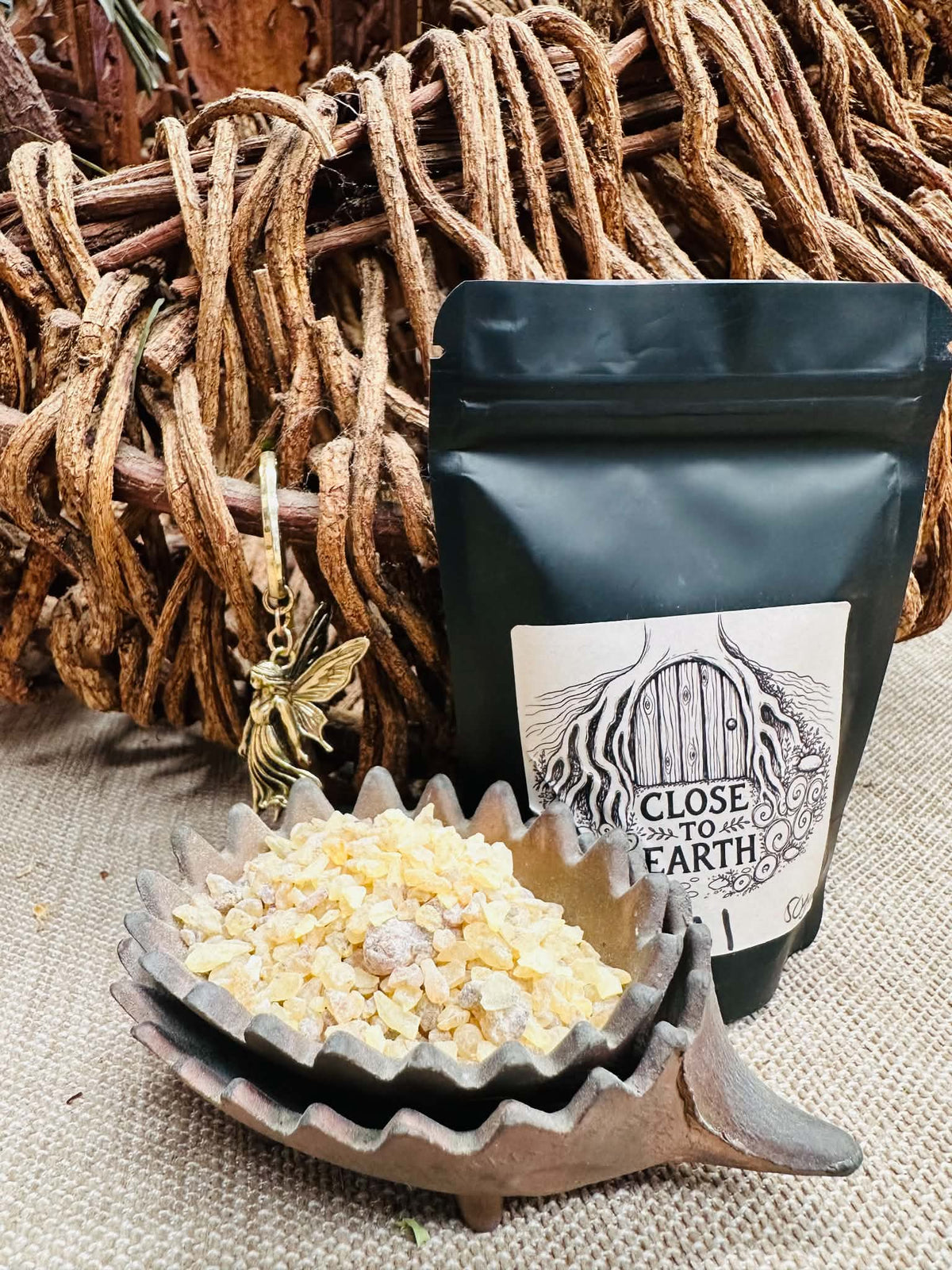Hearth Keeper Sacred Resin – White Copal Resin